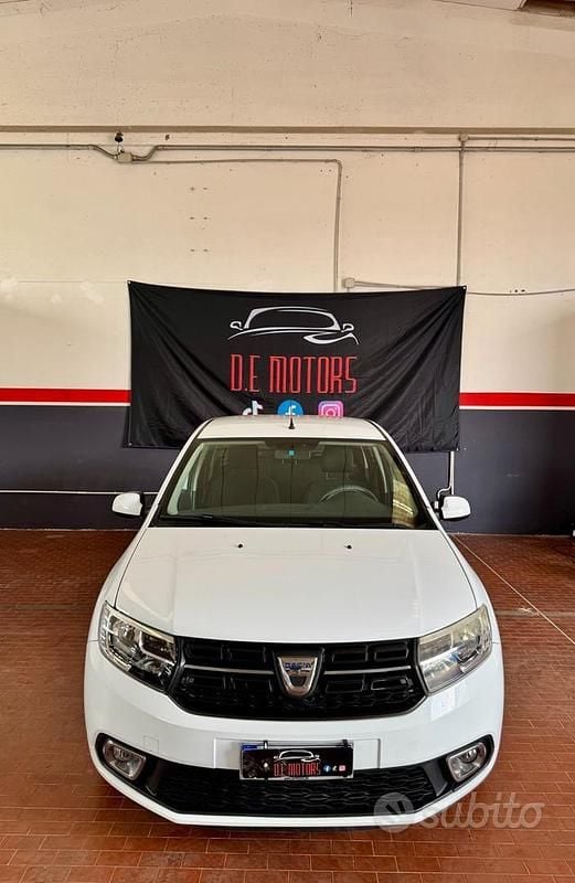 Usata Dacia Sandero Comfort 75 CV (55 kW) 2018 Bianco Berlina