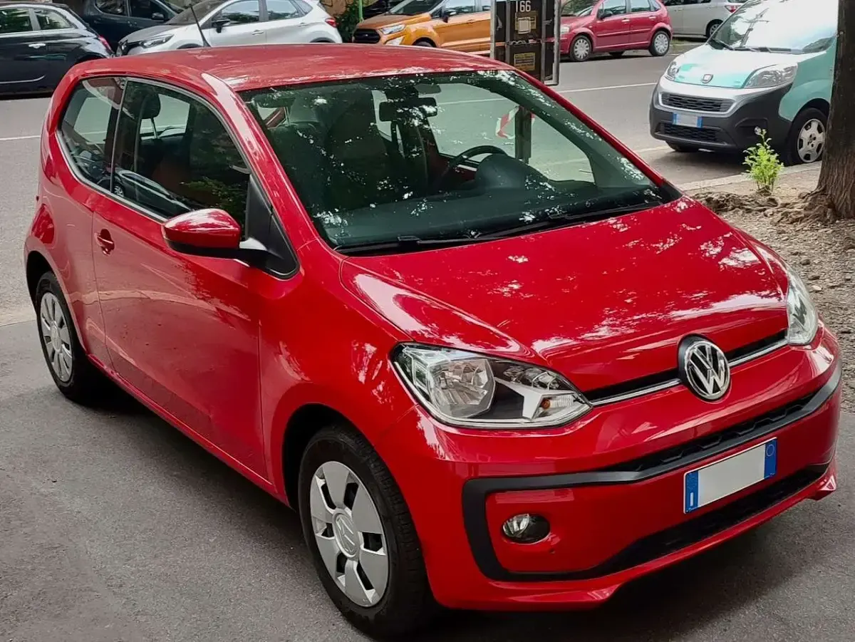 Usata VW up! 60 CV (44 kW) 2017 Rosso Utilitaria
