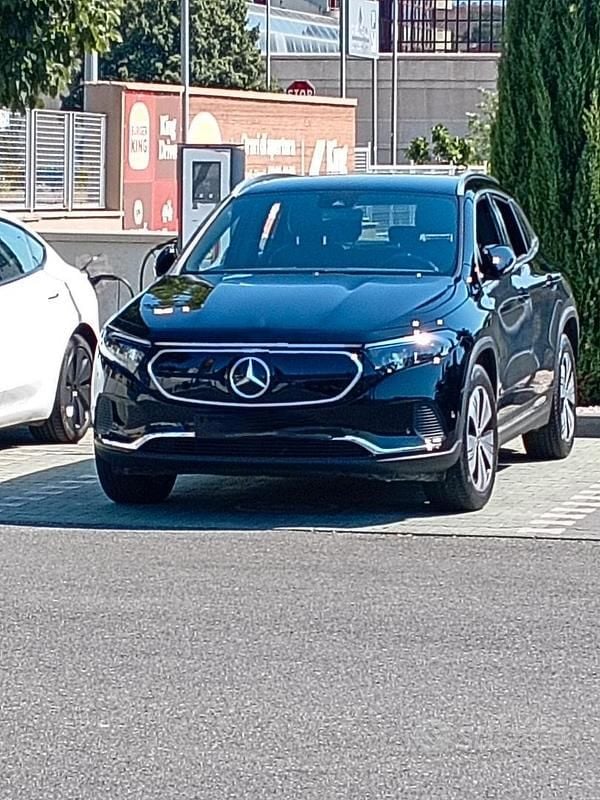 Usata Mercedes EQA250 22 kW (30 CV) 2023 Nero SUV
