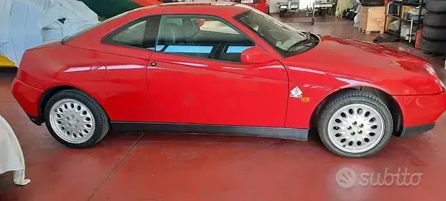 Usata Alfa Romeo GTV 150 CV (110 kW) 1996 Rosso Coupé