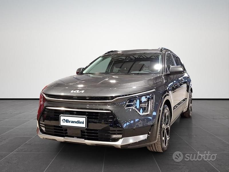 Grigio Usata 2022 Kia Niro SUV | 23.208 € (Cara) - Immagine 1/4