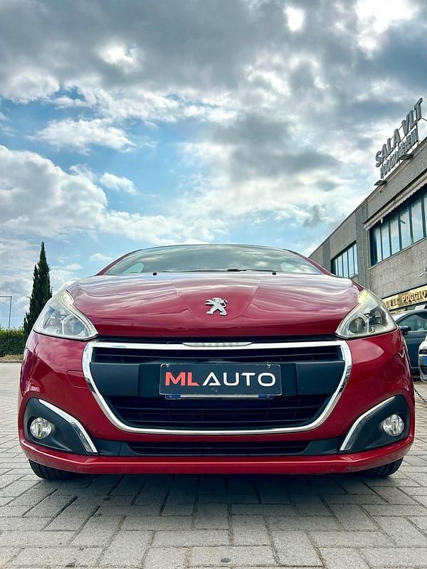 Usata Peugeot 208 Allure 81 CV (59 kW) 2017 Rosso Utilitaria