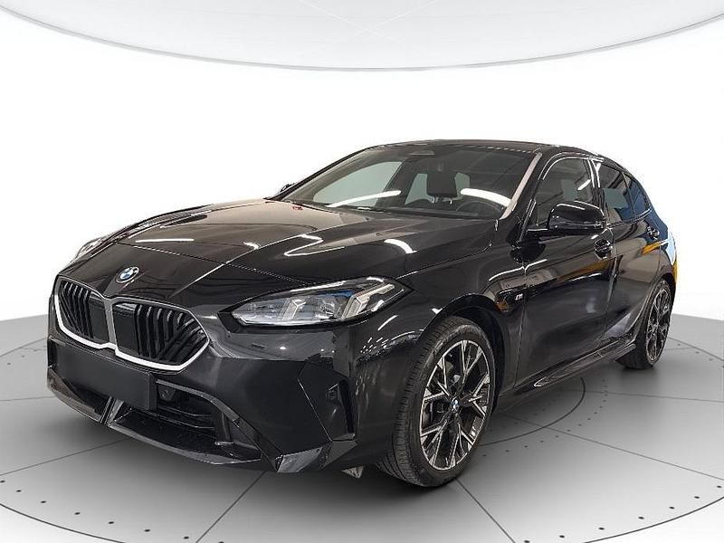 Usata BMW 120 M Sport 170 CV (125 kW) 2025 Nero Utilitaria