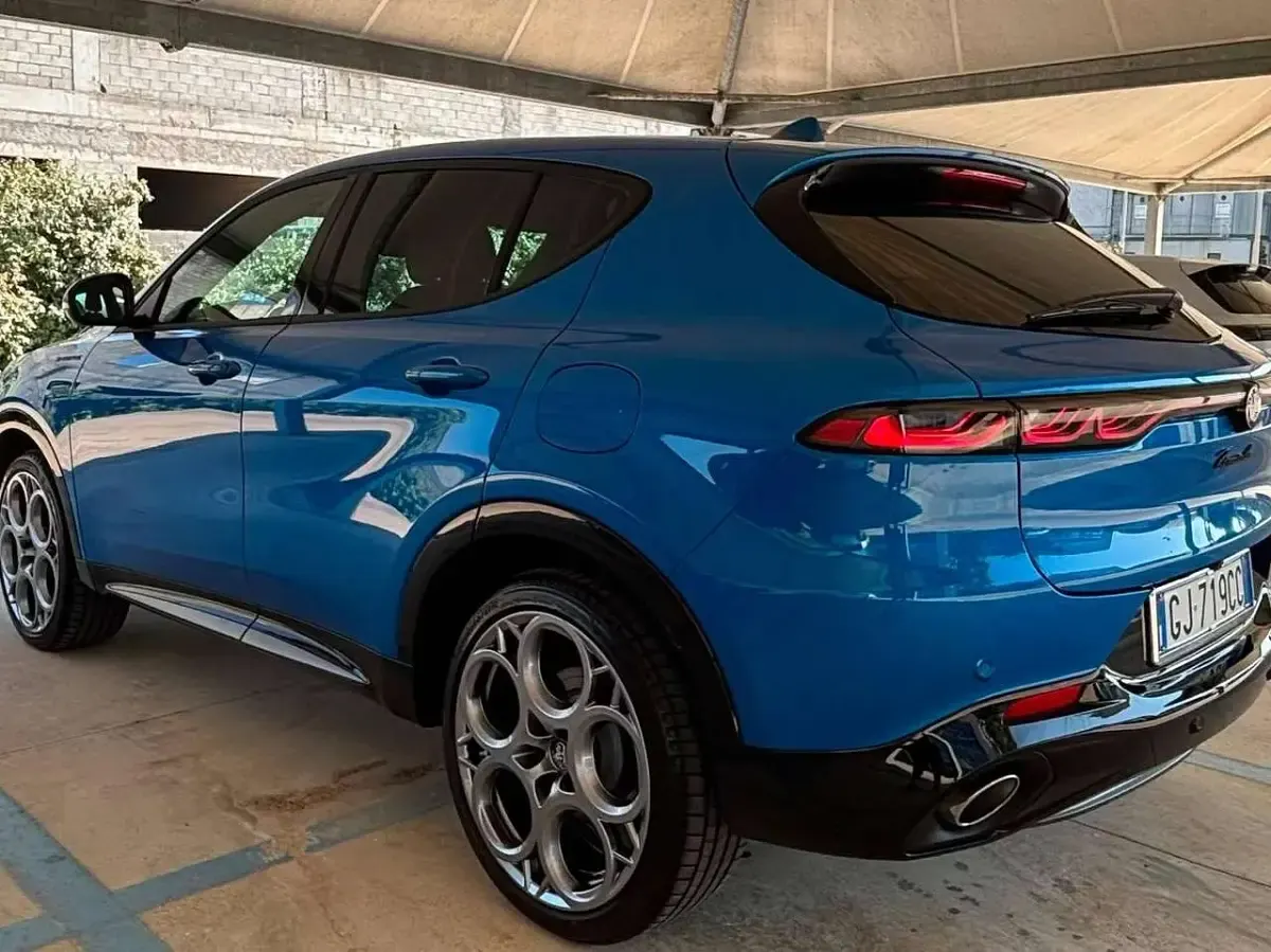 Usata Alfa Romeo Tonale Edizione Speciale 179 CV (131 kW) 2023 Azzurro metallizzato SUV