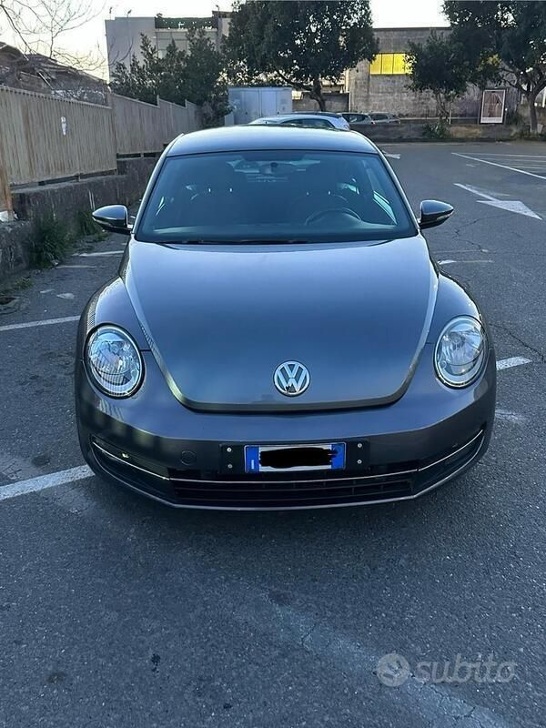 Usata VW Beetle 160 CV (117 kW) 2013 Grigio Utilitaria