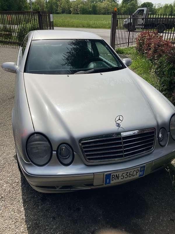 Usata Mercedes CLK230 Elegance 193 CV (141 kW) 2000 Grigio Coupé