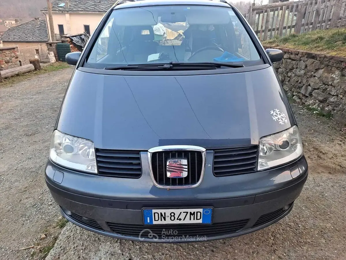 Usata Seat Alhambra 116 CV (85 kW) 2008 Verde Monovolume