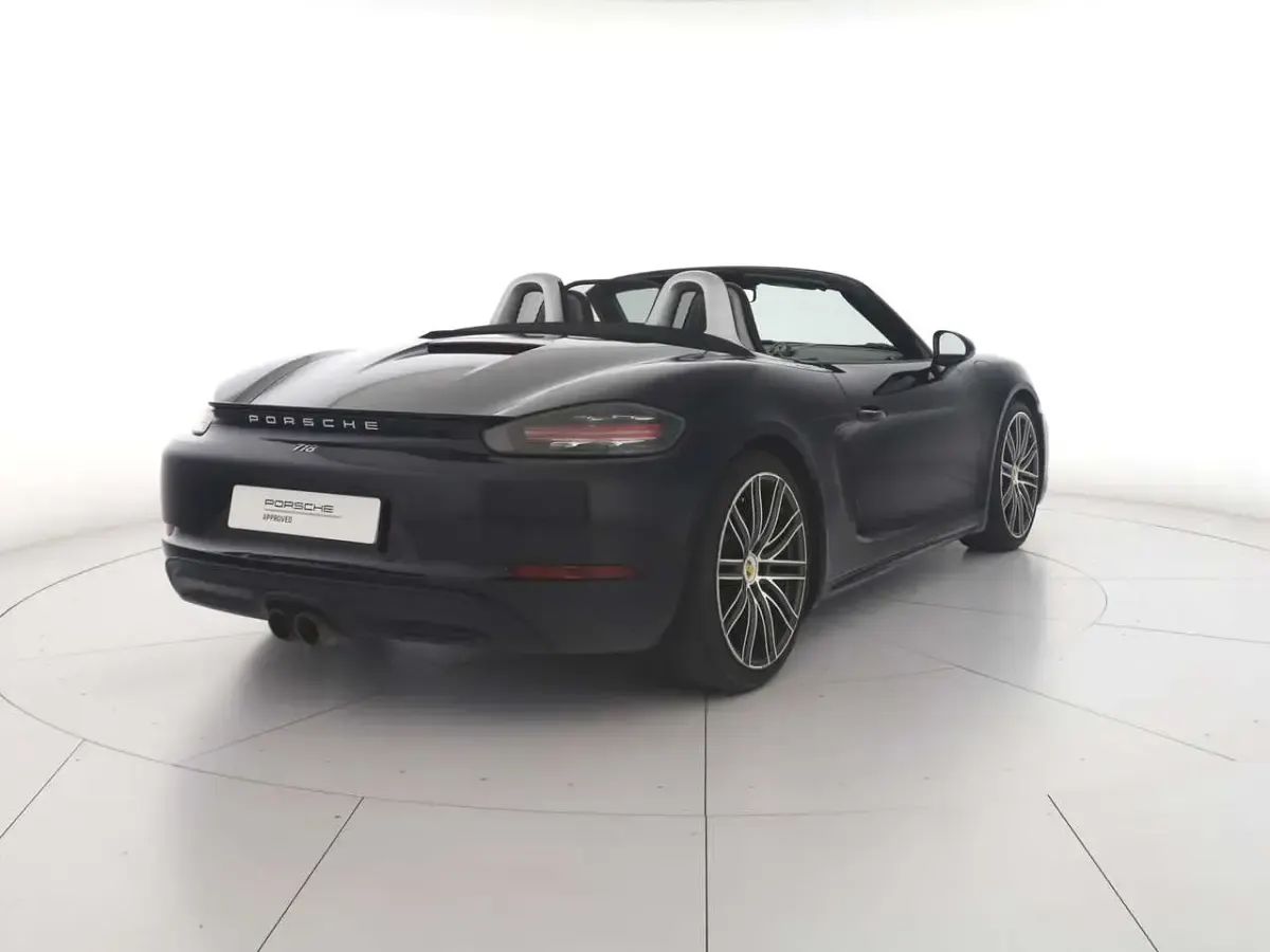 Usata Porsche Boxster 349 CV (256 kW) 2018 Nero jet metallizzato Cabrio