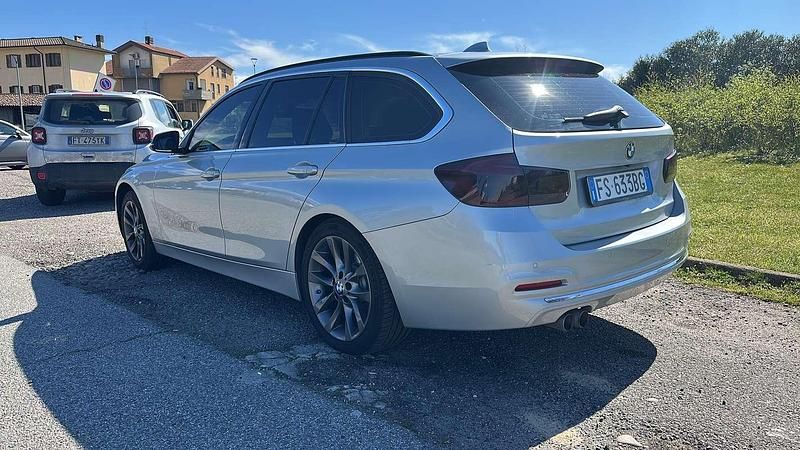 Usata BMW 320 Luxury Line 190 CV (139 kW) 2018 Station wagon