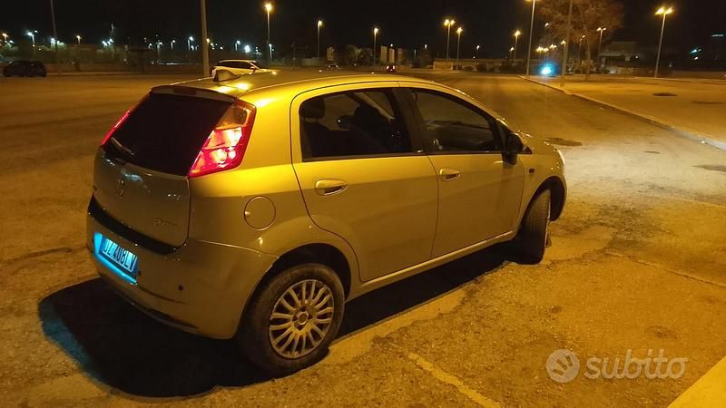 Usata Fiat Grande Punto 2009 Grigio Utilitaria