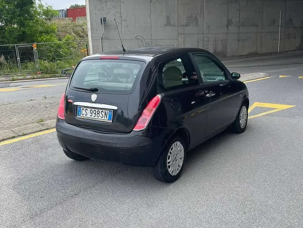 Usata Lancia Ypsilon 60 CV (44 kW) 2005 Utilitaria