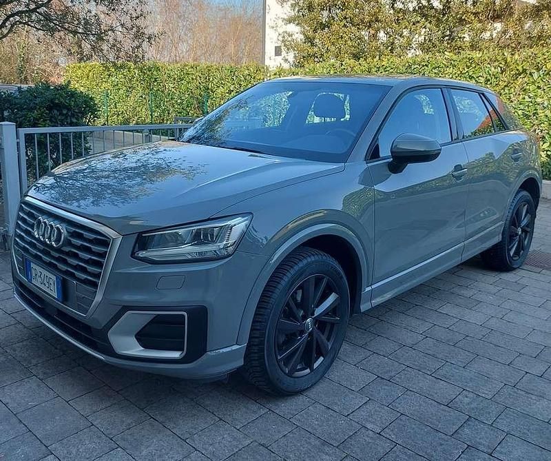 Usata Audi Q2 Ambiente 116 CV (85 kW) 2020 Grigio SUV