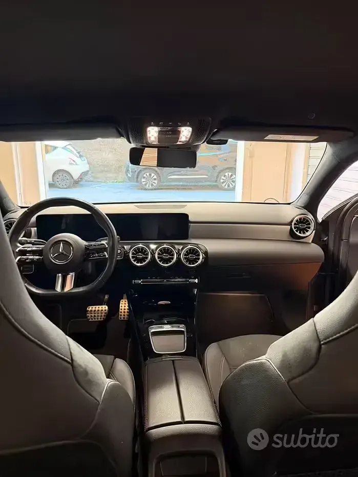 Usata Mercedes 180 AMG Line Premium Plus 136 CV (100 kW) 2024 Grigio Berlina