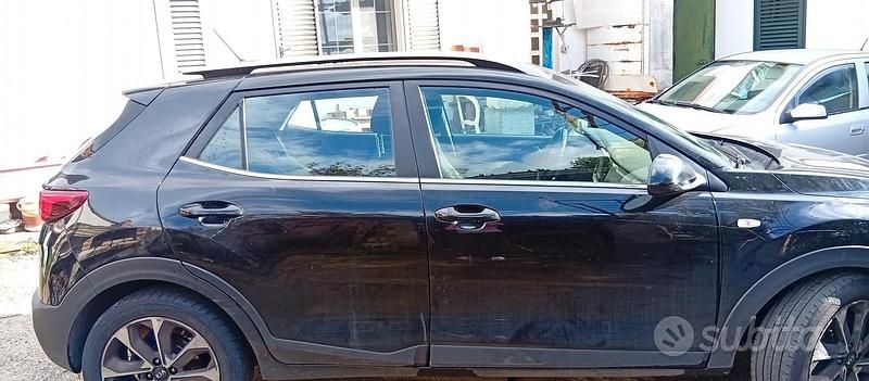 Usata Kia Stonic 2018 Nero SUV