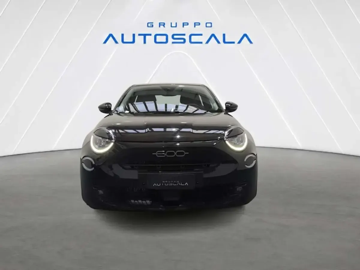 Usata Fiat 600 Icon 136 CV (100 kW) 2025 Nero cinema extraserie SUV