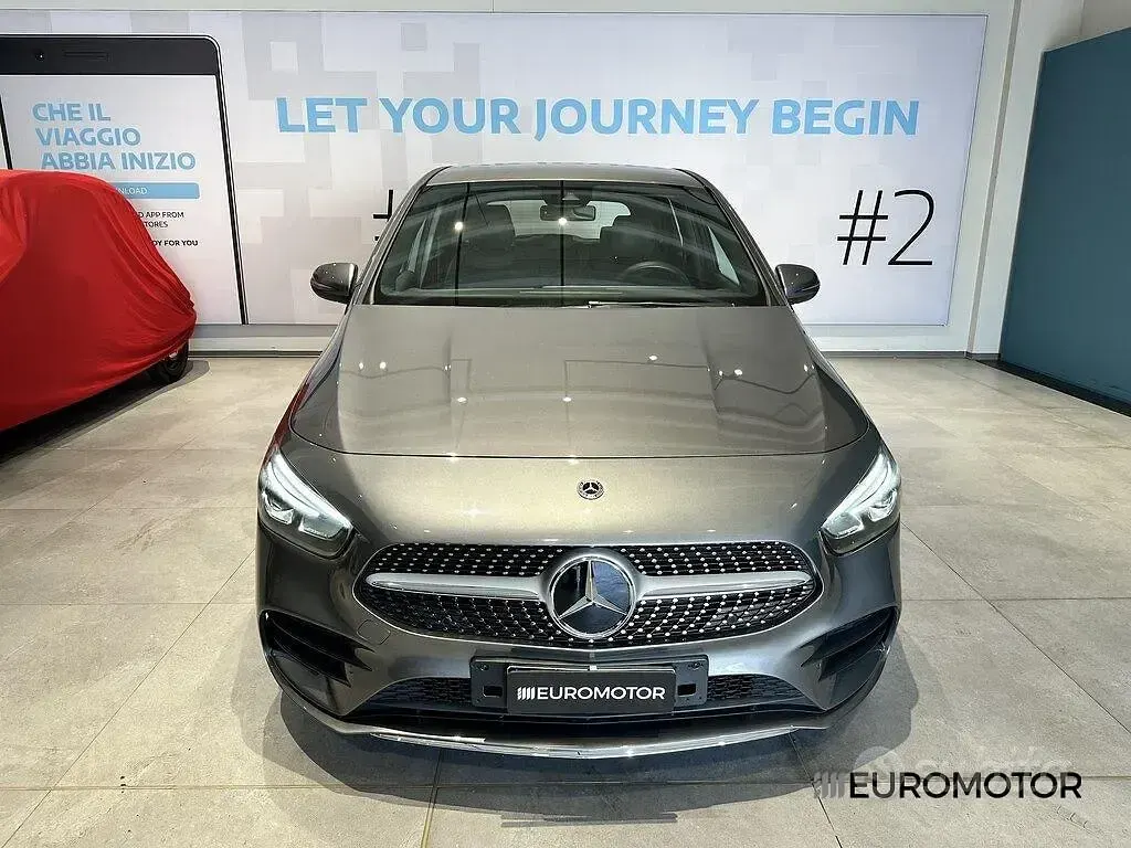 Usata Mercedes B200 Premium 150 CV (110 kW) 2020 Grigio Utilitaria