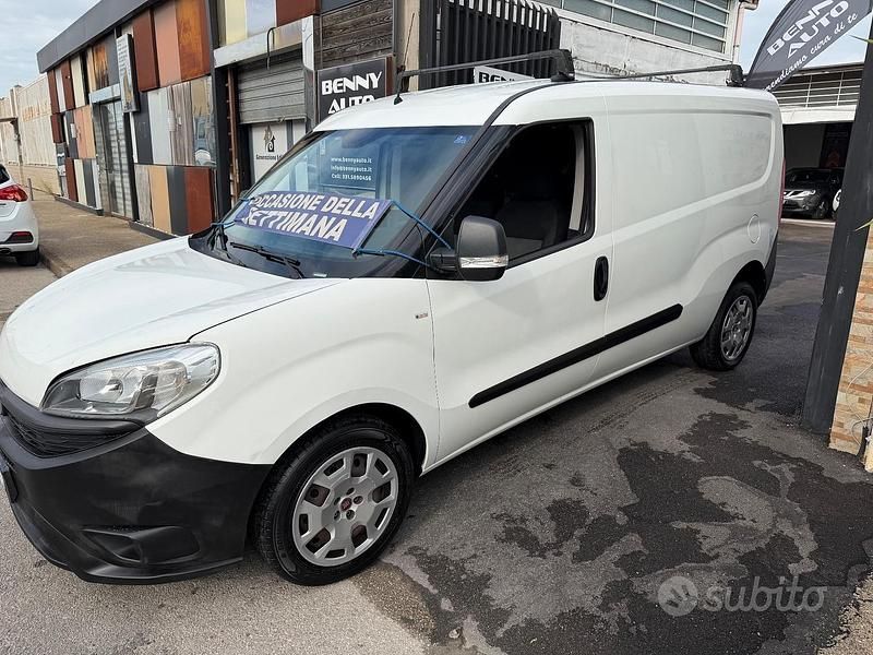 Usata Fiat Doblò 120 CV (88 kW) 2015 Bianco Monovolume