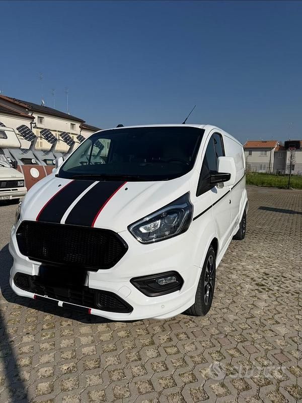 Usata Ford Transit Custom Sport 185 CV (136 kW) 2021 Berlina