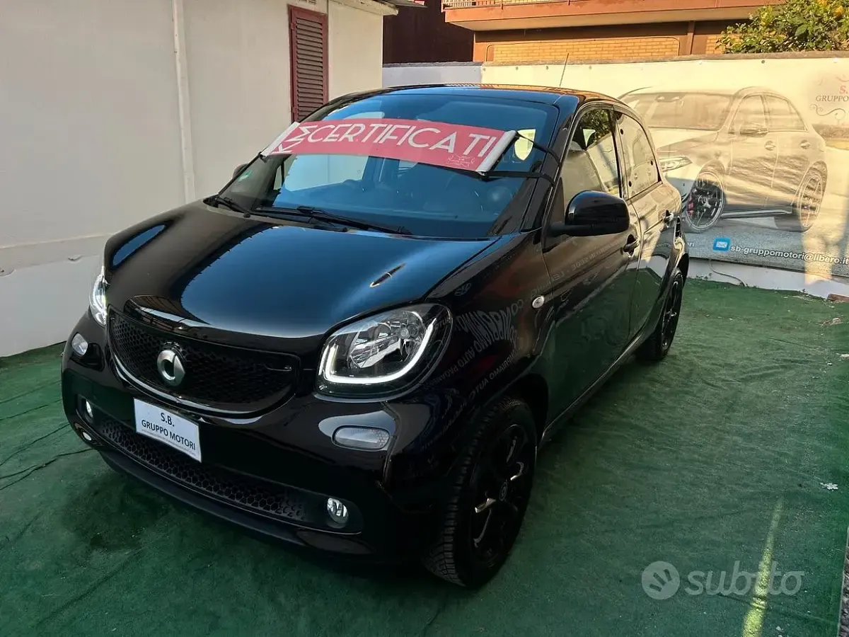 Usata Smart ForFour Passion 71 CV (52 kW) 2018 Nero Utilitaria