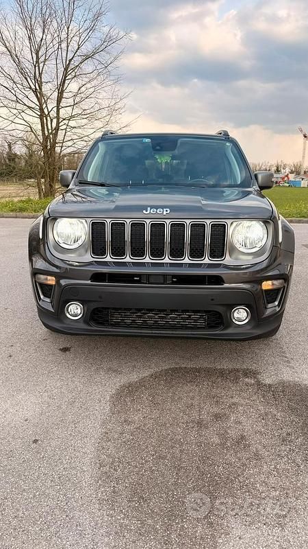 Usata Jeep Renegade Limited 120 CV (88 kW) 2019 Grigio SUV