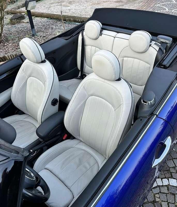 Usata Mini Cooper D Cabriolet 116 CV (85 kW) 2019 Blu/azzurro Cabrio