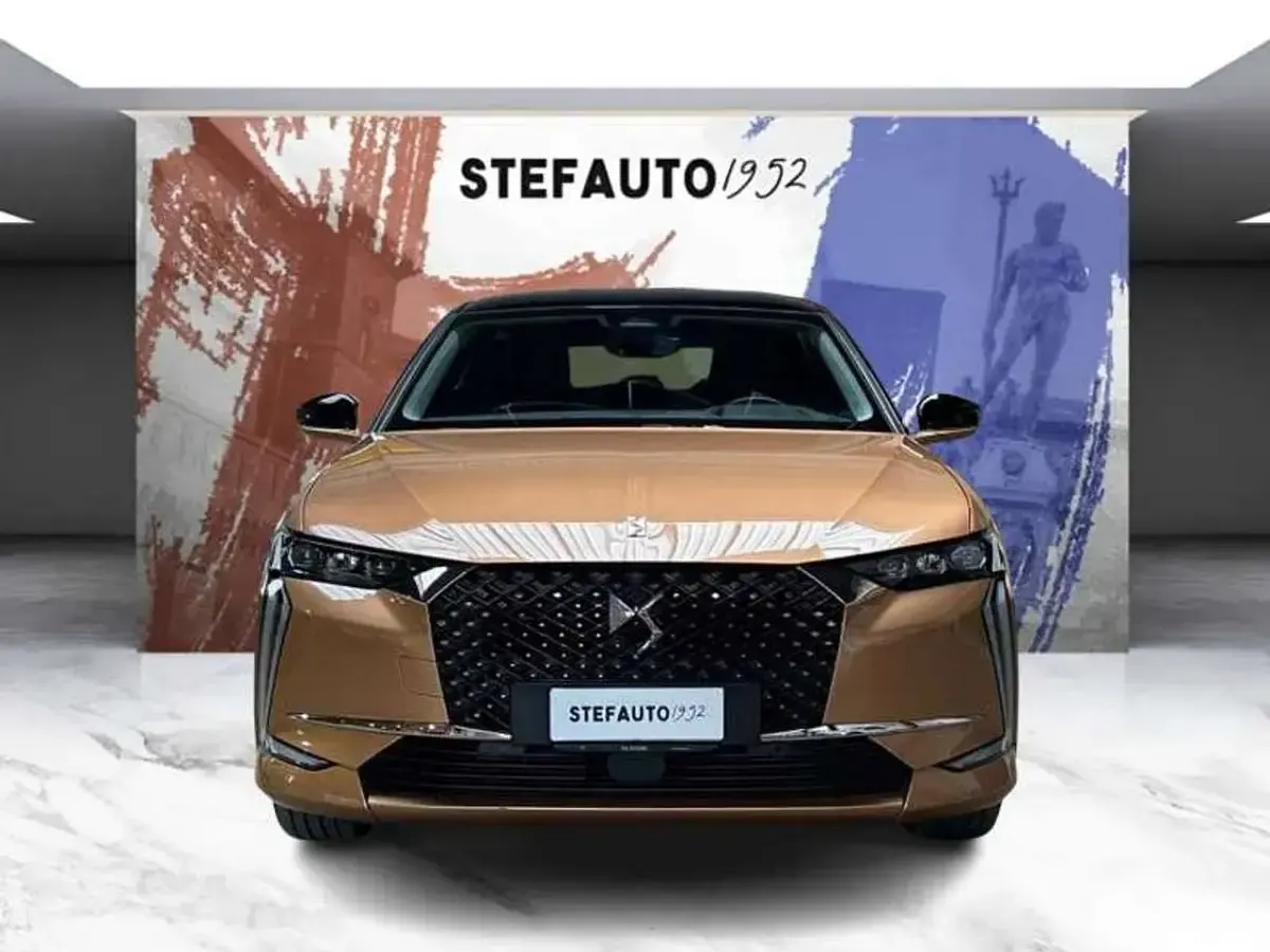 Usata DS Automobiles DS4 Crossback Trocadero 131 CV (96 kW) 2022 Arancione met SUV
