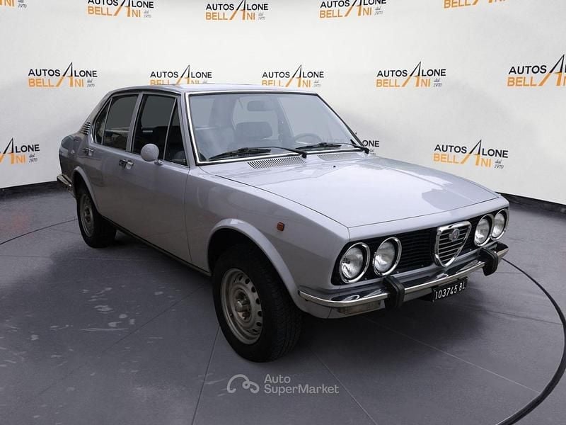 Grigio Usata 1975 Alfa Romeo Alfetta Tre volumi | 14.800 € - Immagine 1/4