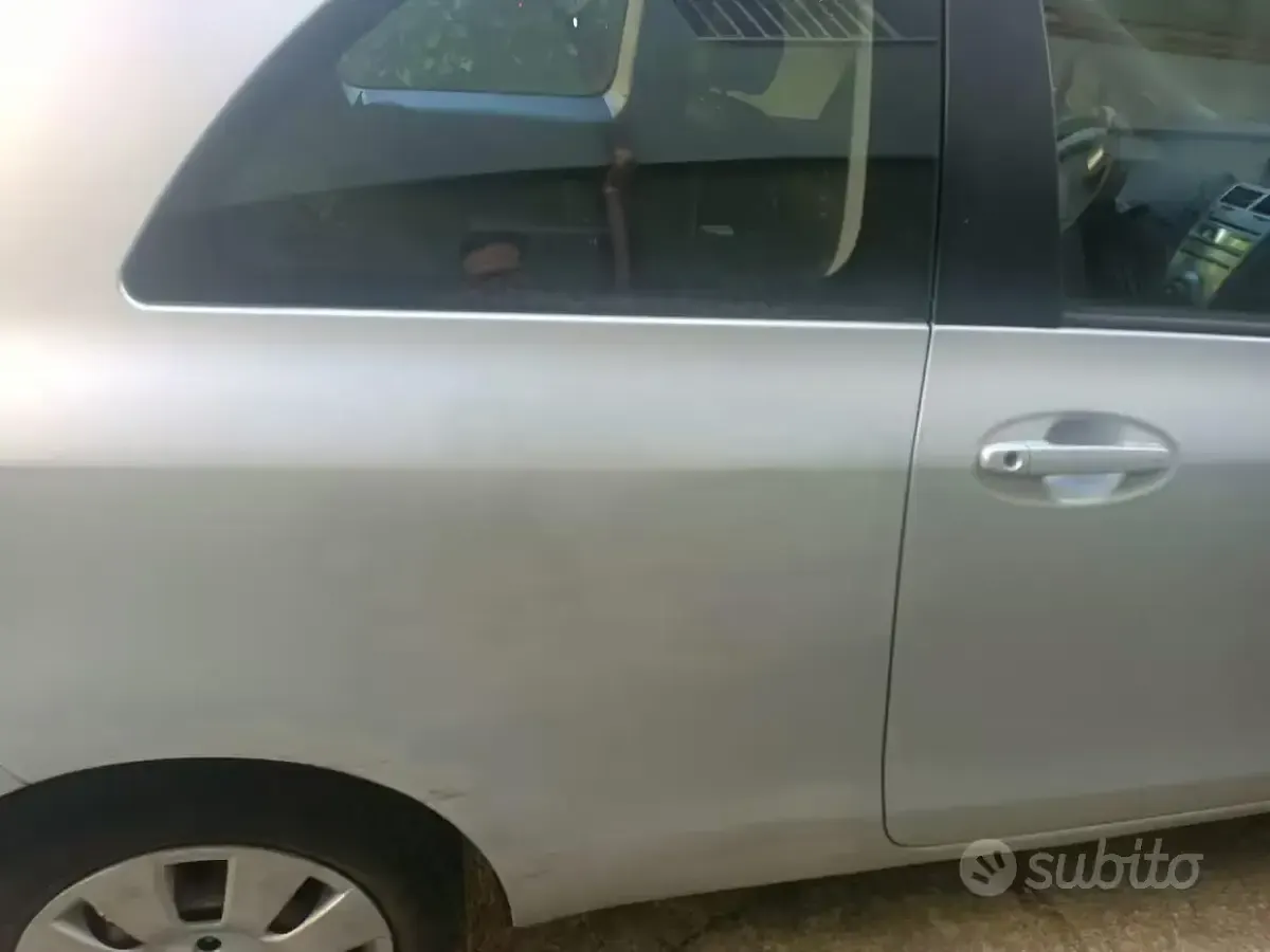 Usata Toyota Yaris 69 CV (50 kW) 2009 Utilitaria
