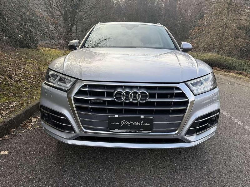 Usata Audi Q5 S-line plus 190 CV (139 kW) 2019 Grigio SUV