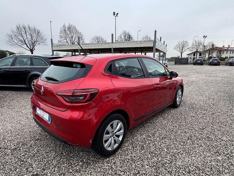 Usata Renault Clio V Life 101 CV (74 kW) 2020 Rosso Berlina