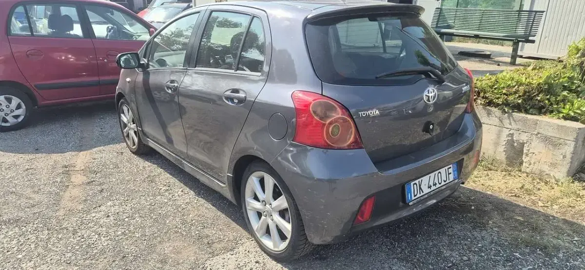 Usata Toyota Yaris 133 CV (97 kW) 2007 Other Utilitaria