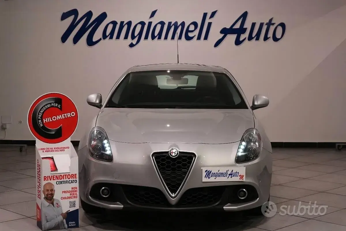 Usata Alfa Romeo Giulietta 120 CV (88 kW) 2018 Grigio Utilitaria
