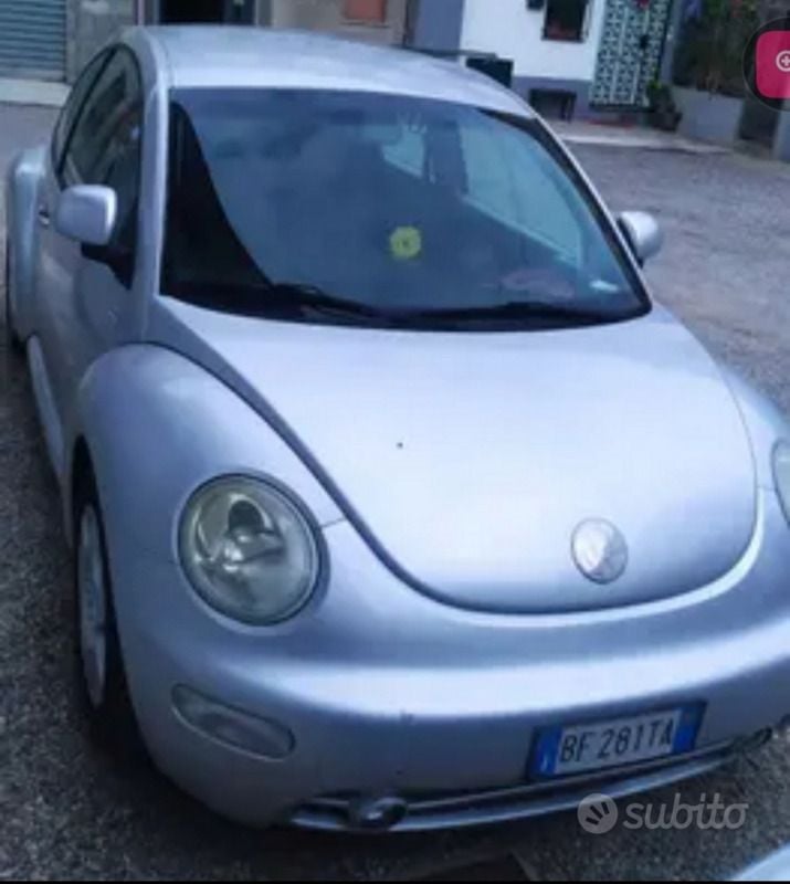 Grigio Usata 1999 VW Beetle Tre volumi | 2500 € (Super prezzo) - Immagine 1/1