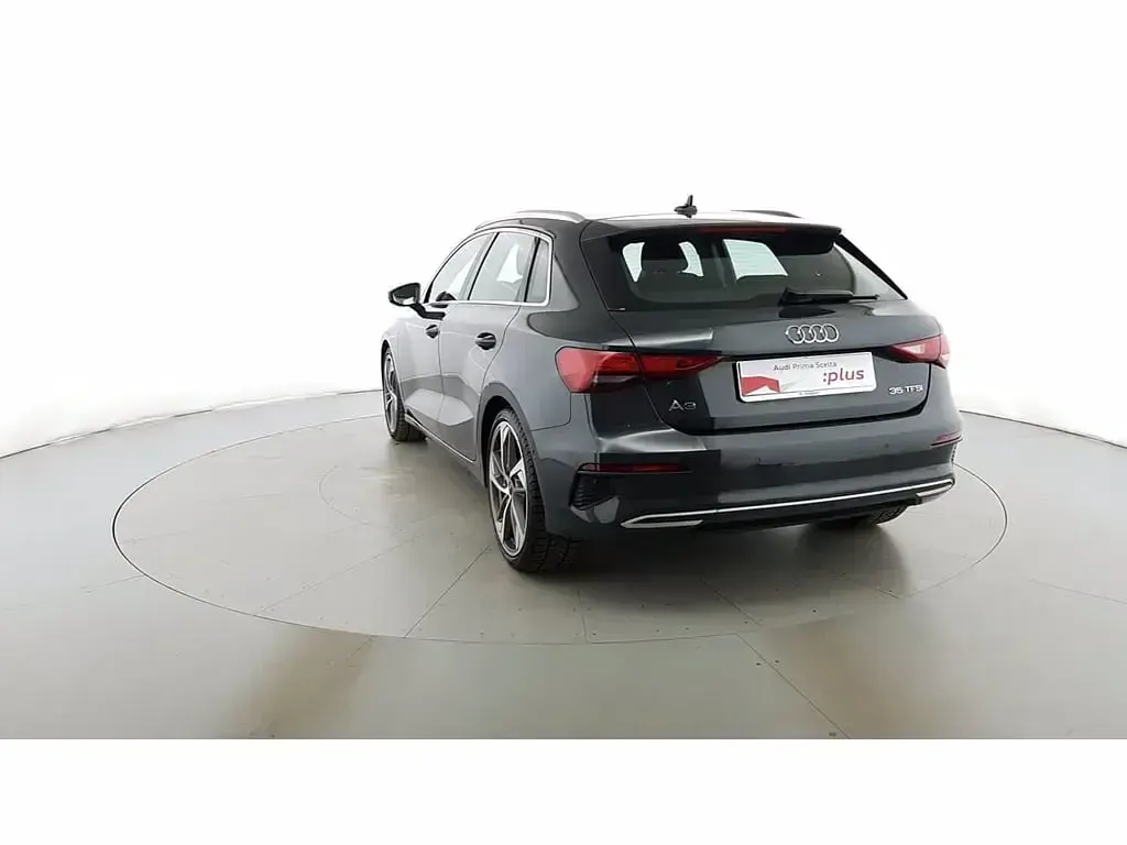 Usata Audi A3 Sportback Advanced 150 CV (110 kW) 2020 Grigio manhattan metallizzato Utilitaria