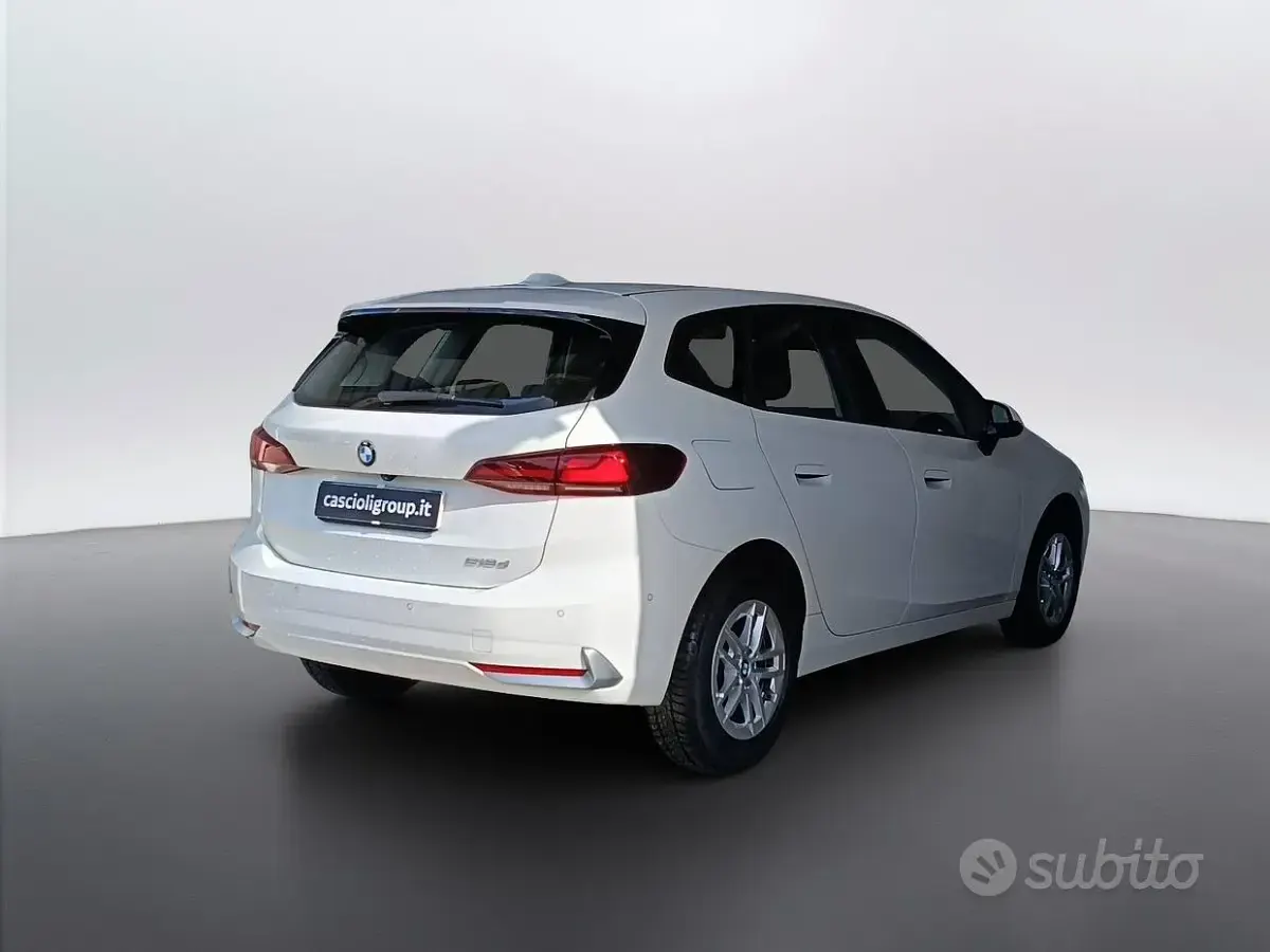 Usata BMW 218 Performance 150 CV (110 kW) 2022 Bianco Station wagon