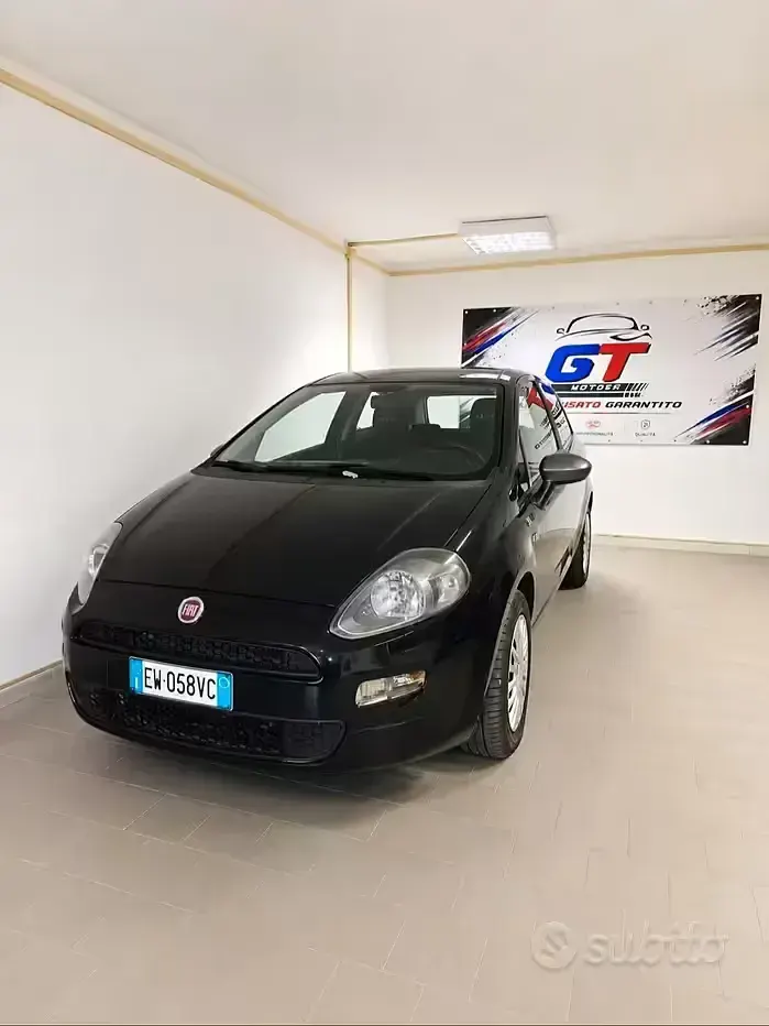 Usata Fiat Grande Punto Young 77 CV (56 kW) 2014 Utilitaria