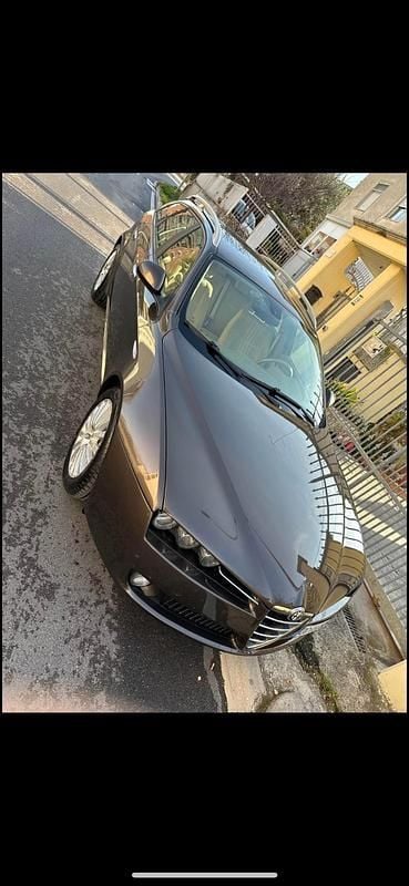 Usata Alfa Romeo 159 Progression 210 CV (154 kW) 2007 Marrone Station wagon