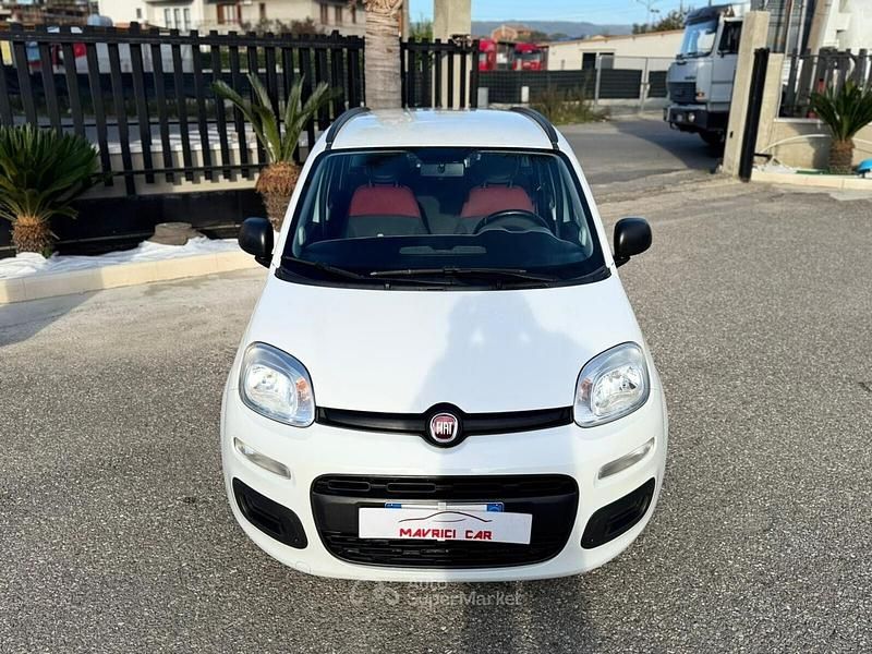Usata Fiat Panda Easy 75 CV (55 kW) 2014 Bianco Berlina