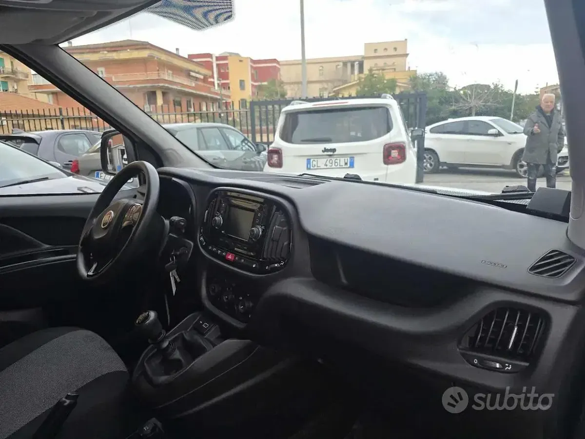 Usata Fiat Doblò Business 120 CV (88 kW) 2020 Bianco Monovolume