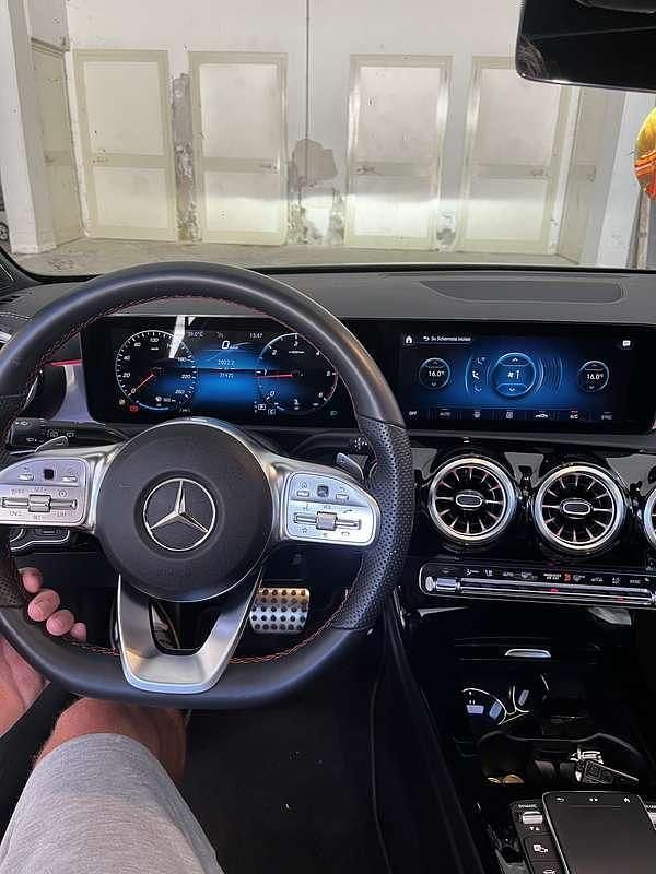 Usata 2021 Mercedes A220 Edition Tre volumi | 40.000 € (Molto cara) - Immagine 1/4