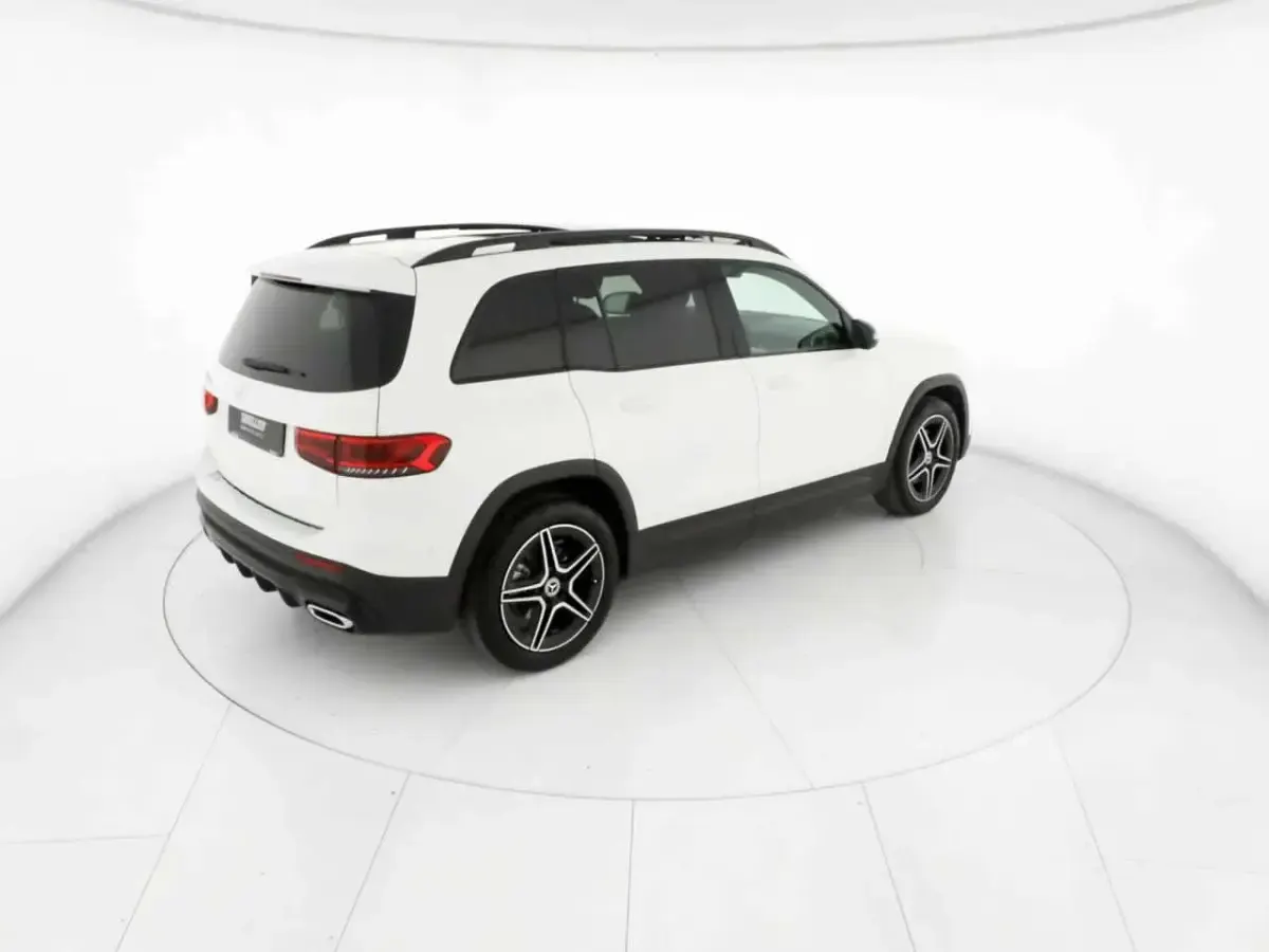 Usata Mercedes GLB200 Premium 150 CV (110 kW) 2023 Bianco SUV
