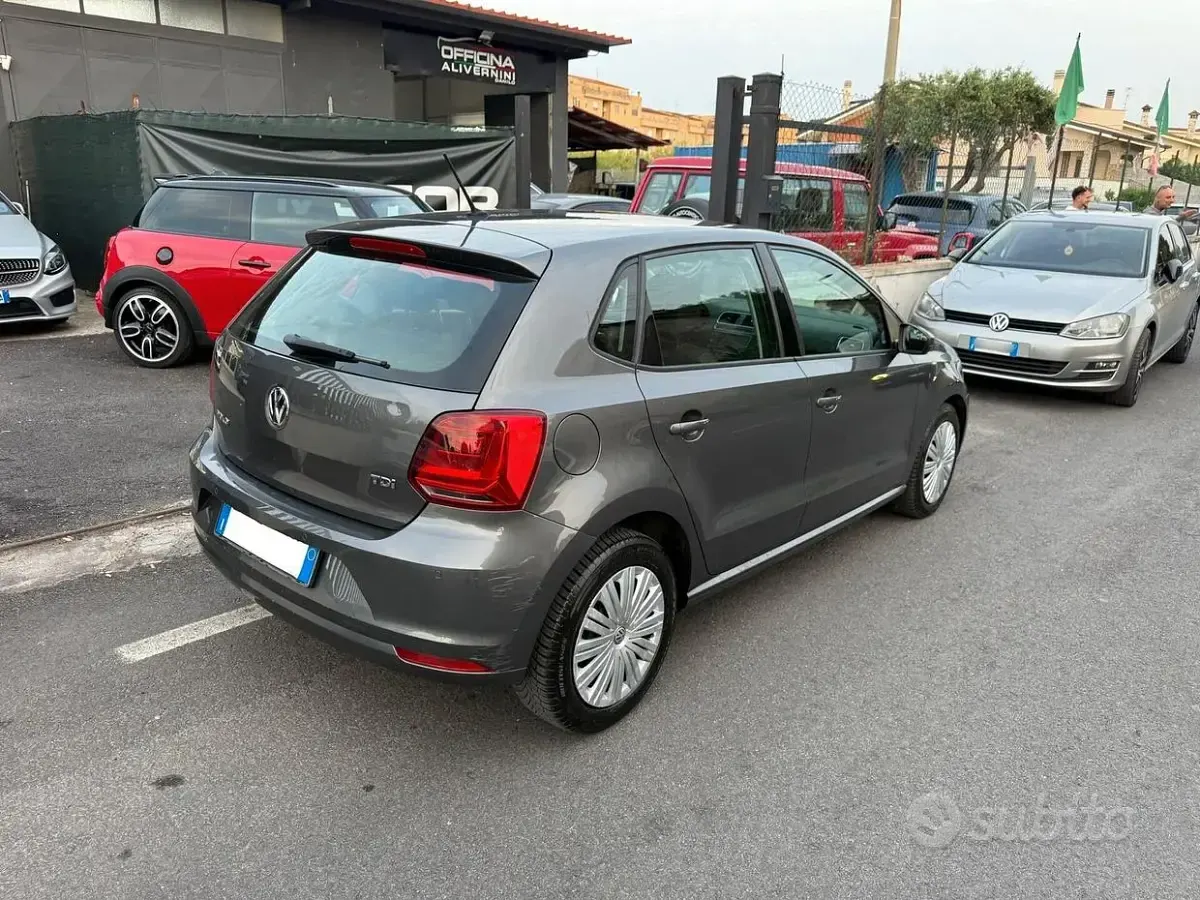 Begagnad VW Polo 75 HK (55 kW) 2016 Grå Sedan