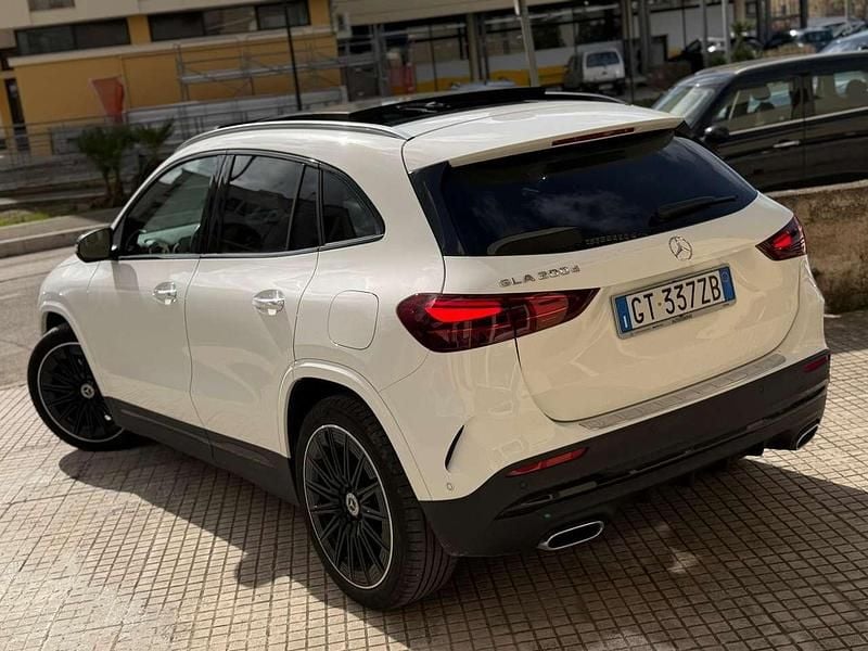 Usata Mercedes GLA200 AMG Line Premium Plus 150 CV (110 kW) 2024 Bianco SUV