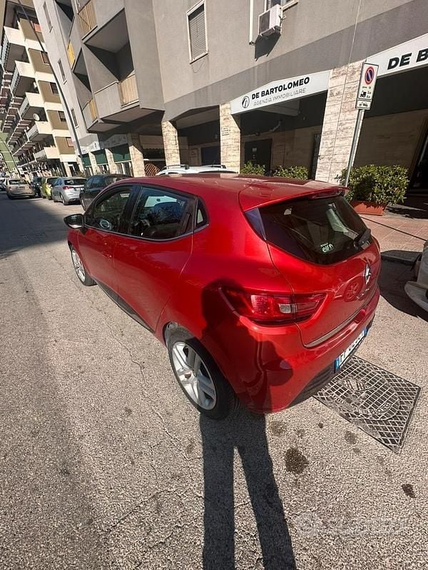 Usata Renault Clio IV 75 CV (55 kW) 2018 Rosso Berlina