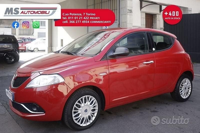 Rosso Usata 2017 Lancia Ypsilon Gold Utilitaria | 6990 € (Buon prezzo) - Immagine 1/4