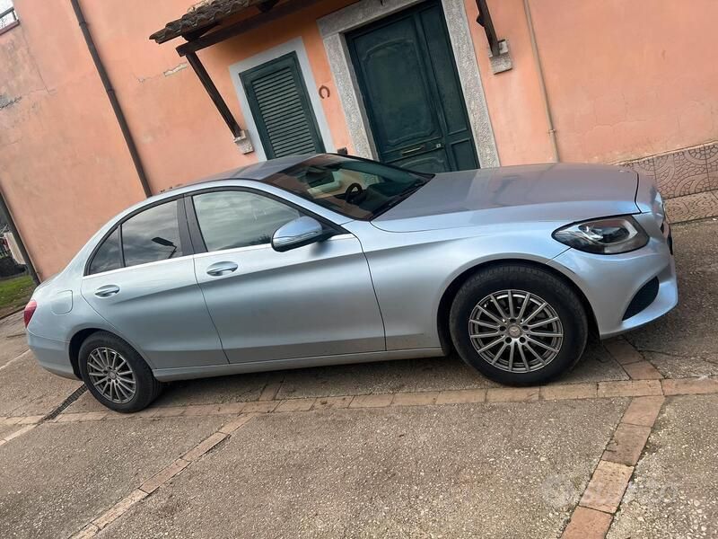 Grigio Usata 2014 Mercedes C200 Tre volumi | 13.500 € (Buon prezzo) - Immagine 1/3