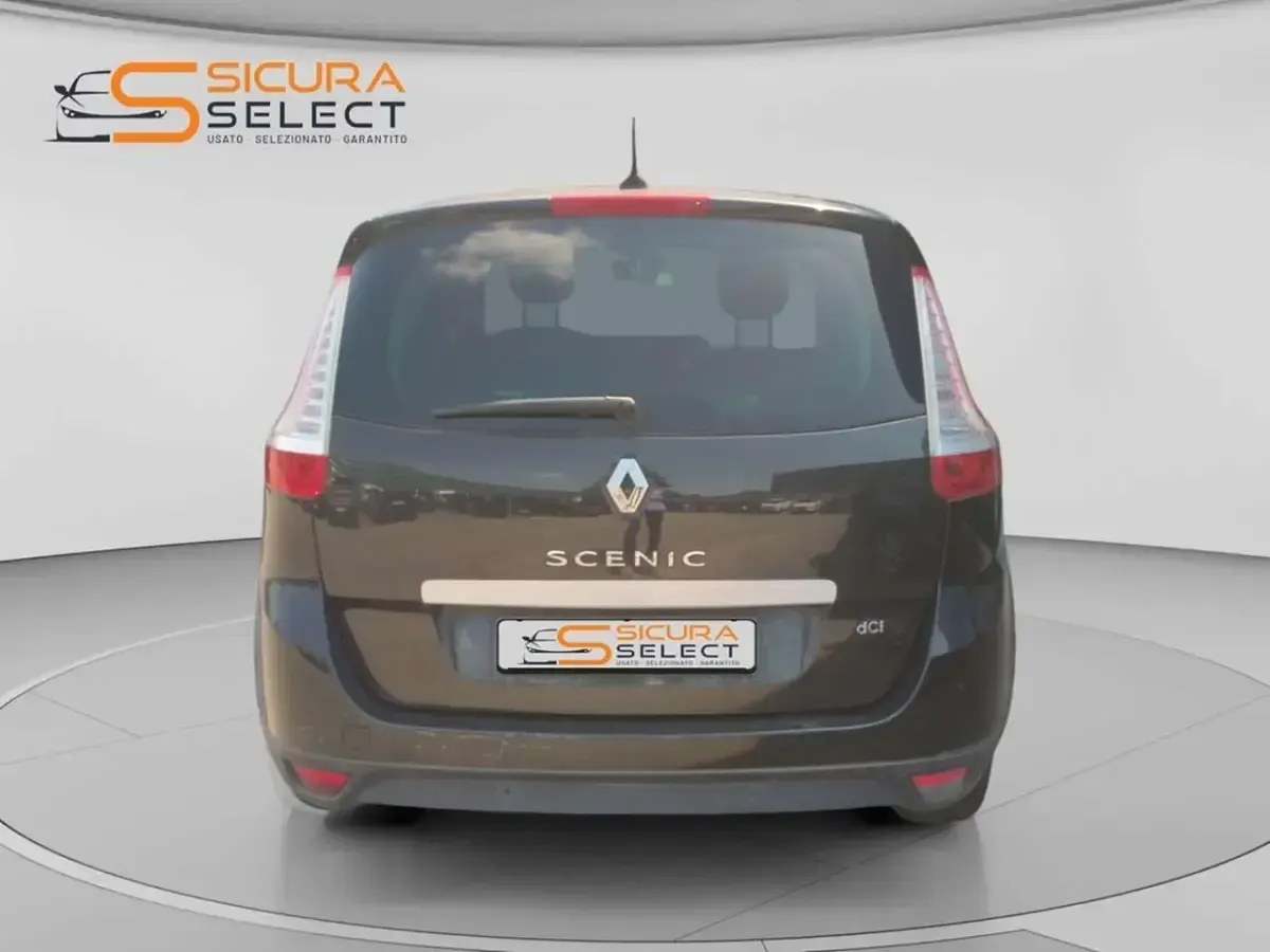 Usata Renault Scénic III 110 CV (80 kW) 2011 Nero vulcano Monovolume