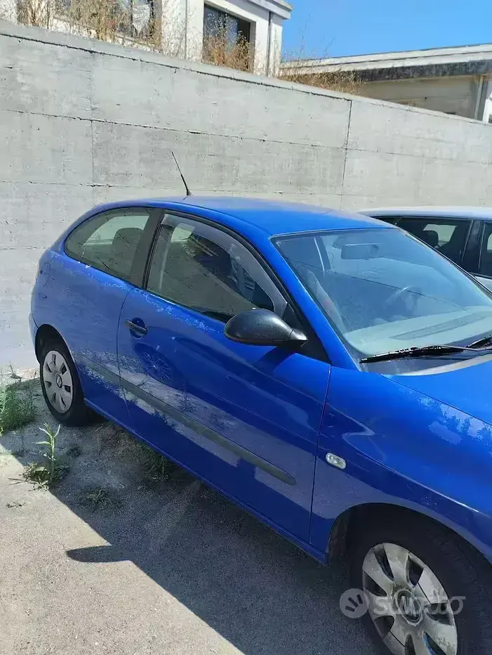 Usata Seat Ibiza 64 CV (47 kW) 2002 Bluazzurro Utilitaria