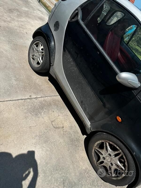 Usata Smart ForTwo Coupé 2001 Utilitaria