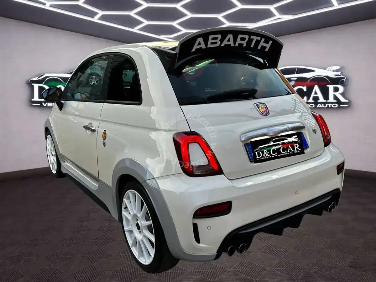 Usata Abarth 695 179 CV (131 kW) 2020 Bianco Utilitaria